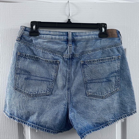 American Eagle size 10 mom shorts - Picture 2 of 5